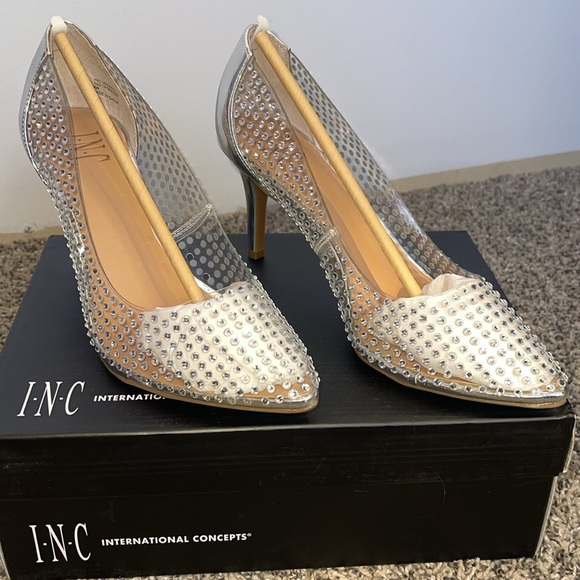 NWT Womens sexy bridal heels Size 8W Clear Vinyl Rhinestone Silver heels 8 wide - Picture 3 of 17